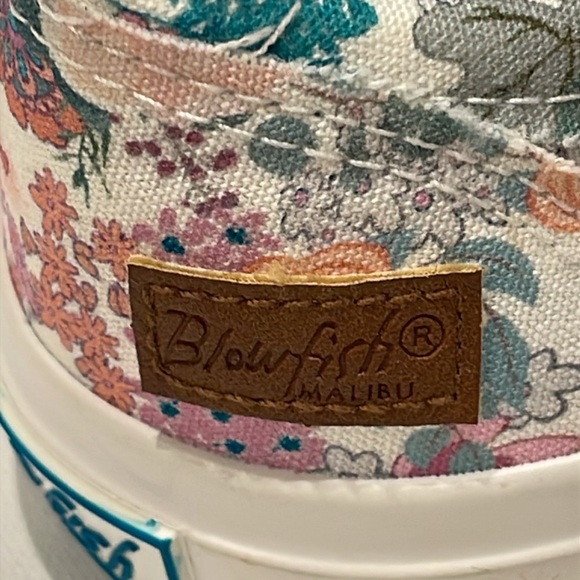 NWOT BLOWFISH MALIBU 💯 COTTON w ELASTIC STRETCH ON VAMP FOR EASY ON SNEAKERS 8M - Picture 8 of 10
